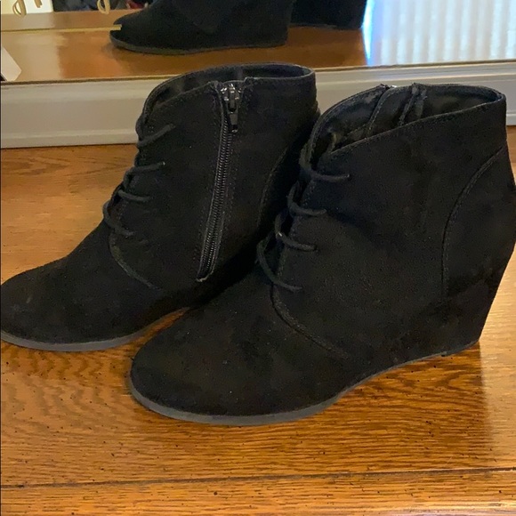 Black wedge booties - Picture 4 of 5